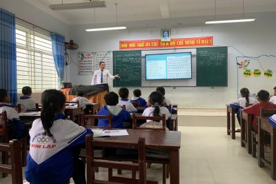 Sinh hoạt chuyên đề môn Âm nhạc.